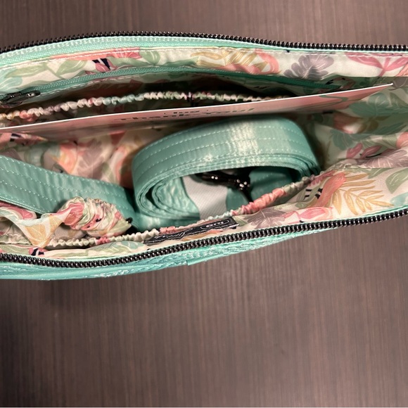 Lug Mint Green Crossbody Bag - Picture 8 of 9